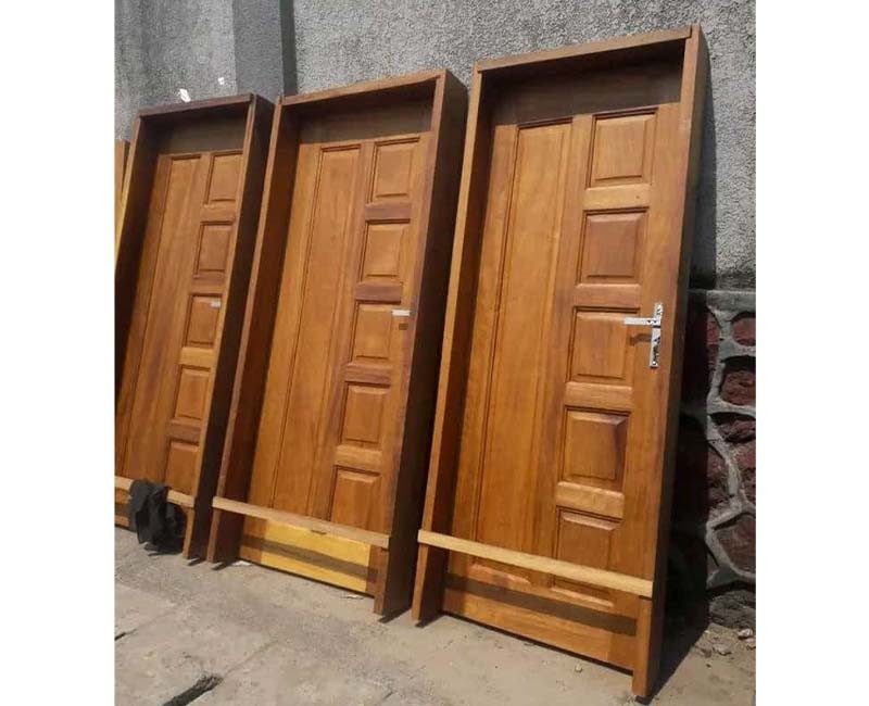 Porte en bois